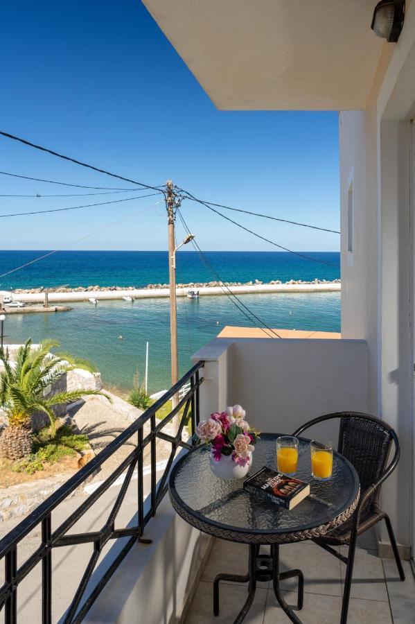 Castello Apartments ريثيمنو المظهر الخارجي الصورة