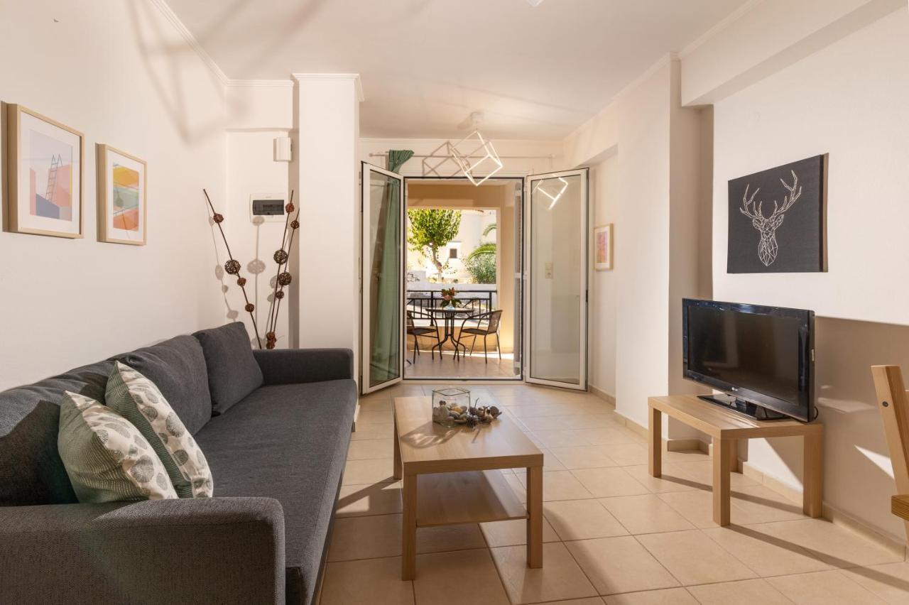 Castello Apartments ريثيمنو المظهر الخارجي الصورة