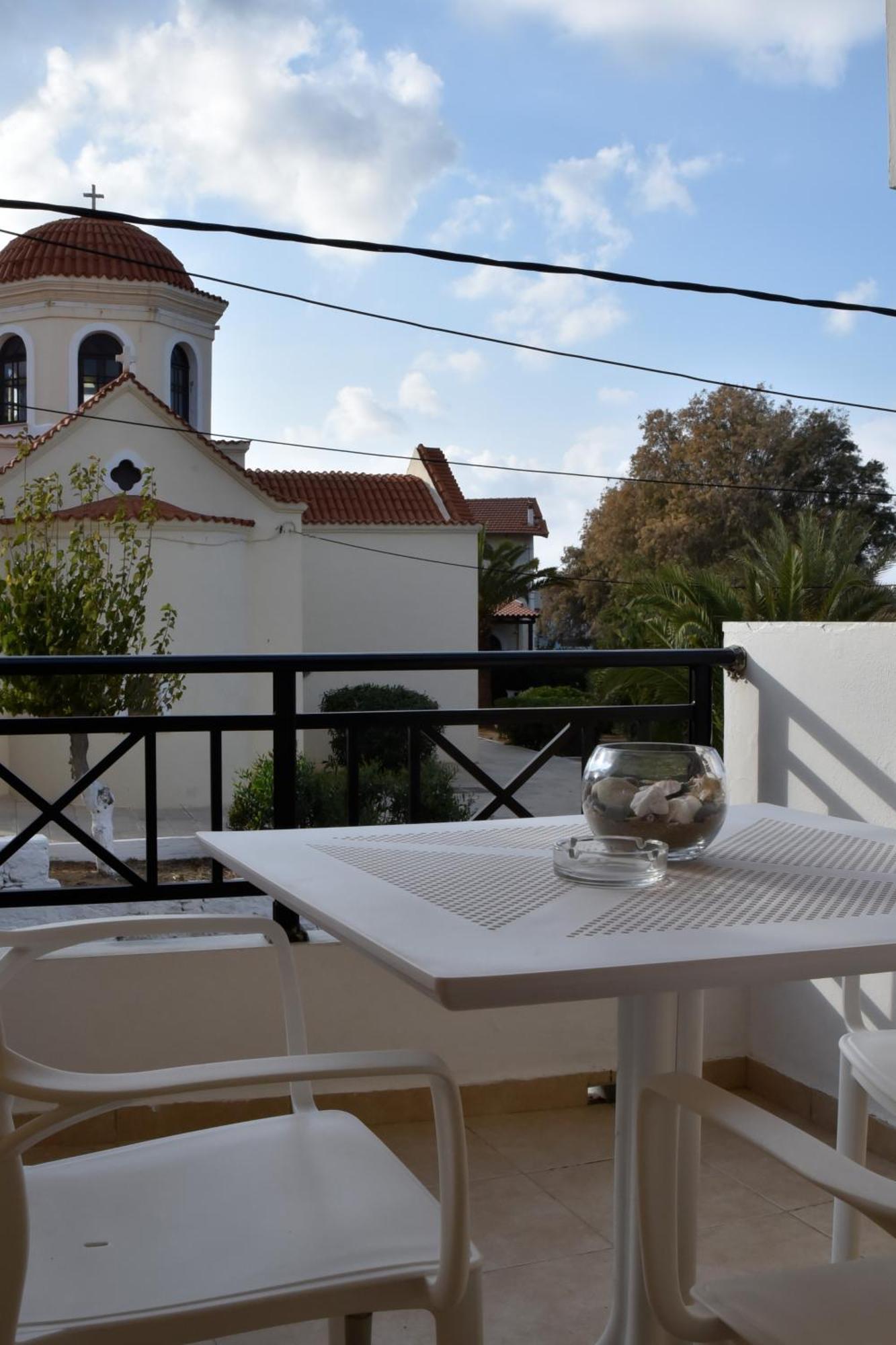 Castello Apartments ريثيمنو المظهر الخارجي الصورة